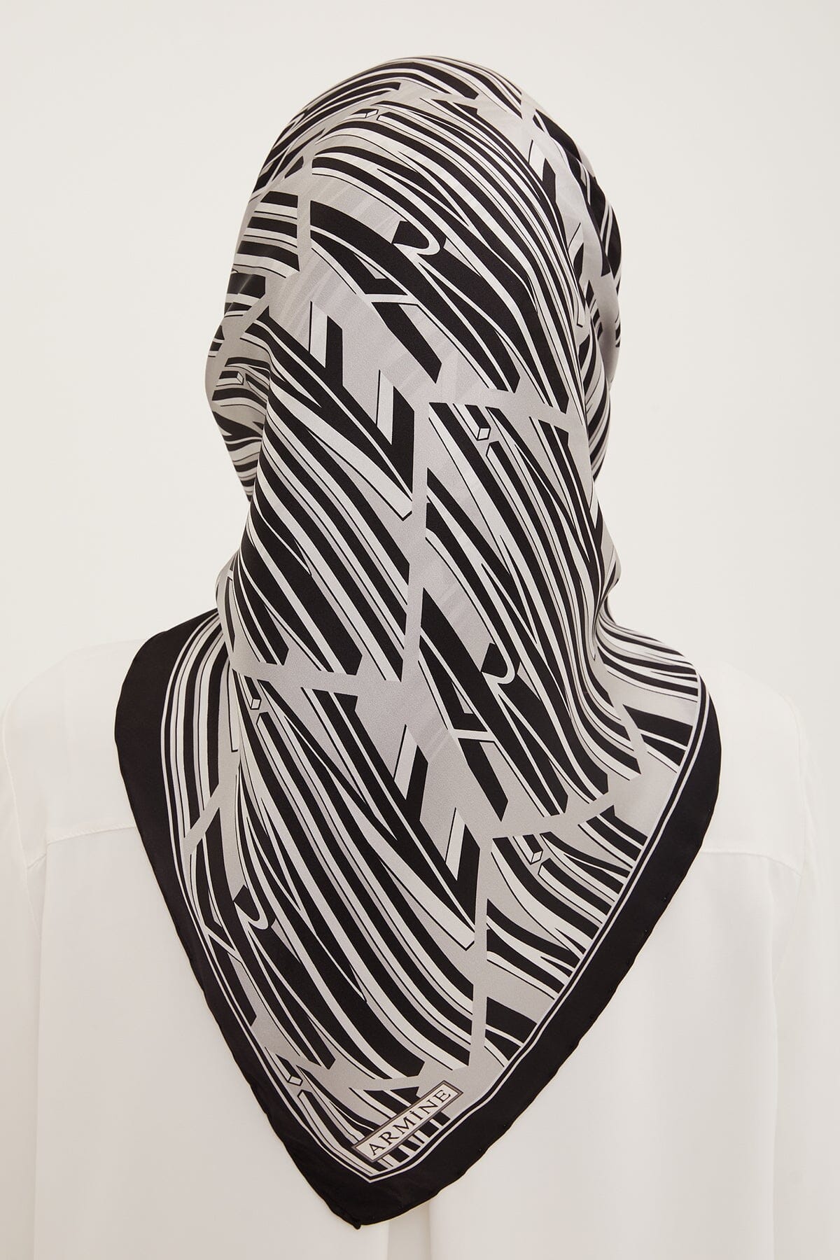 Black pure silk foulard with gray print - Silky Stripes, Neckwarmer