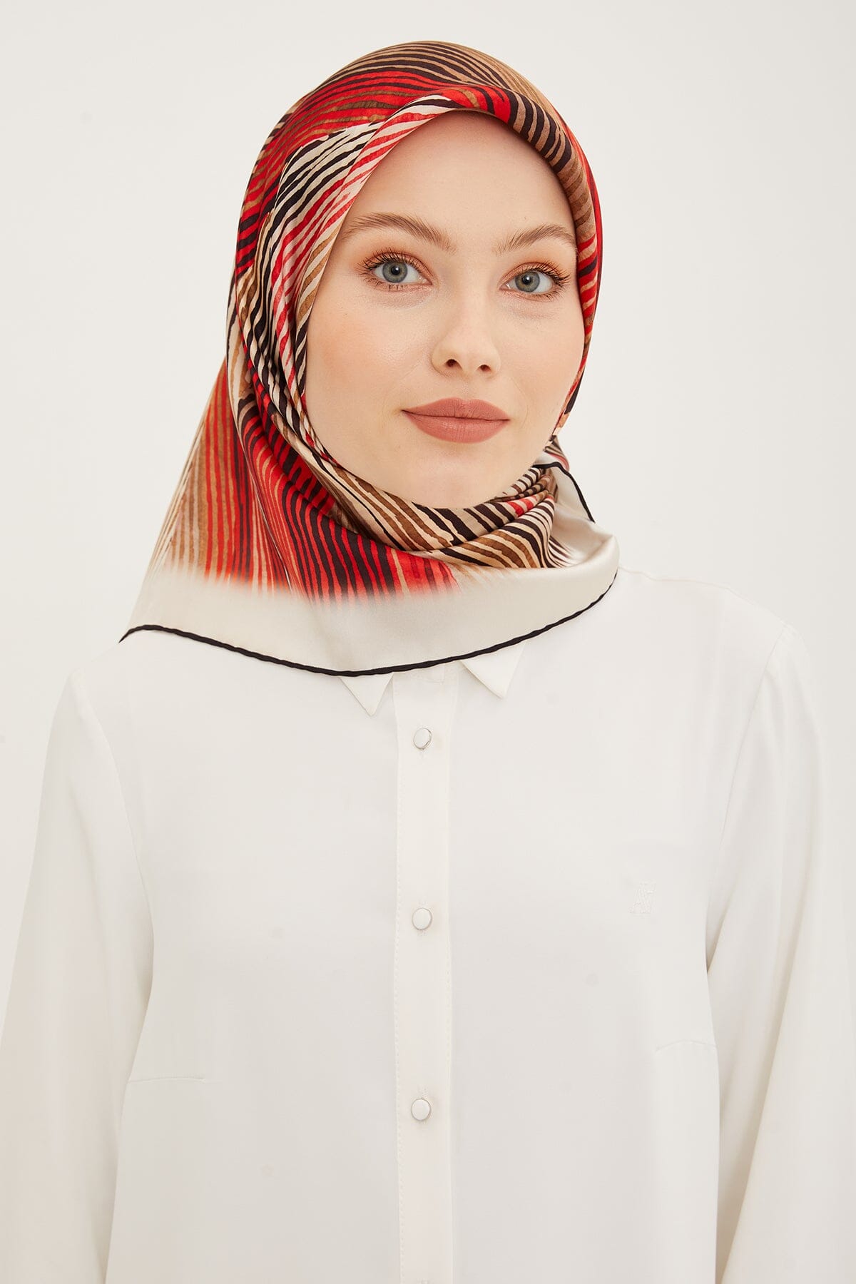 Armine Mastura Square Silk Scarf #6 – HijabPlanet Co.